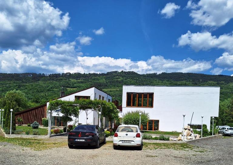 Centrul 3H - B&B Sub Piatră