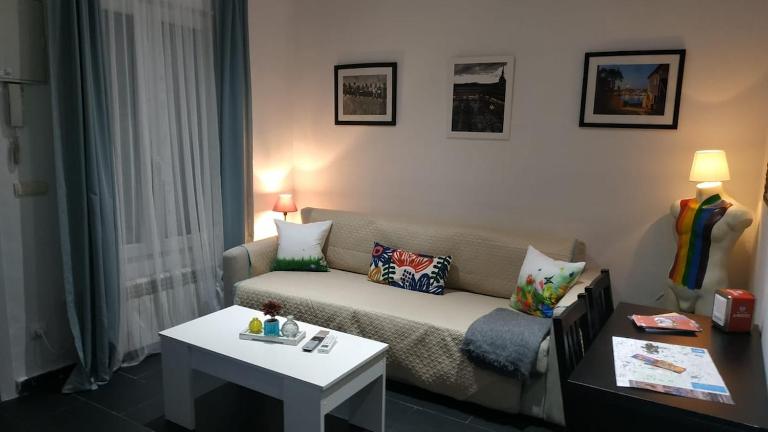 Bonito apartamento en Embajadores - Bed and Breakfast Madrid