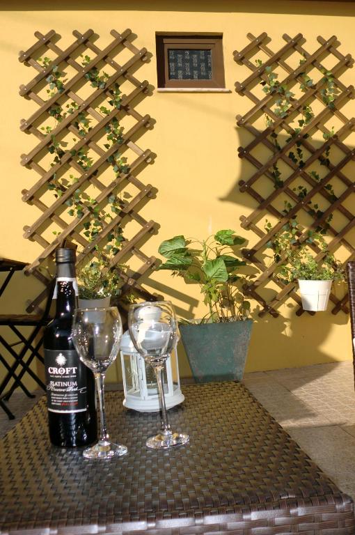 The Yellow House 3 - Bed and Breakfast Porto