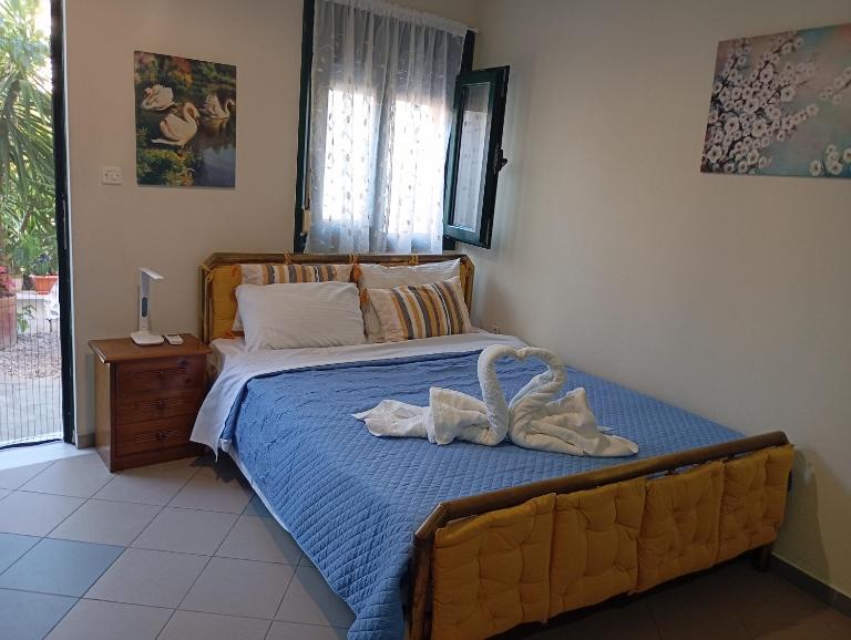 Viorica's Garden House in Alykes Volos - Chambres d'hôtes Volos