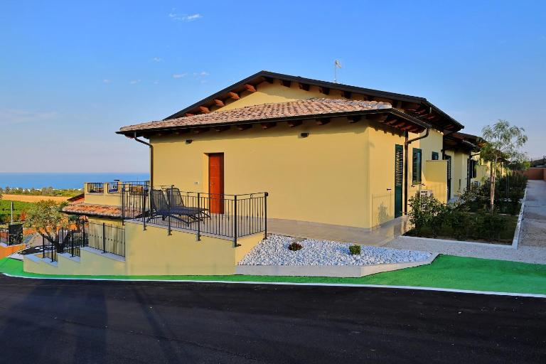 Parco Valle della Civita - vista mare con balcone - Ferienwohnung Colonnella