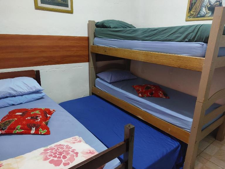 Quarto em Aparecida para quatro pessoas próximo ao santuário nacional - Chambres d'hôtes Aparecida
