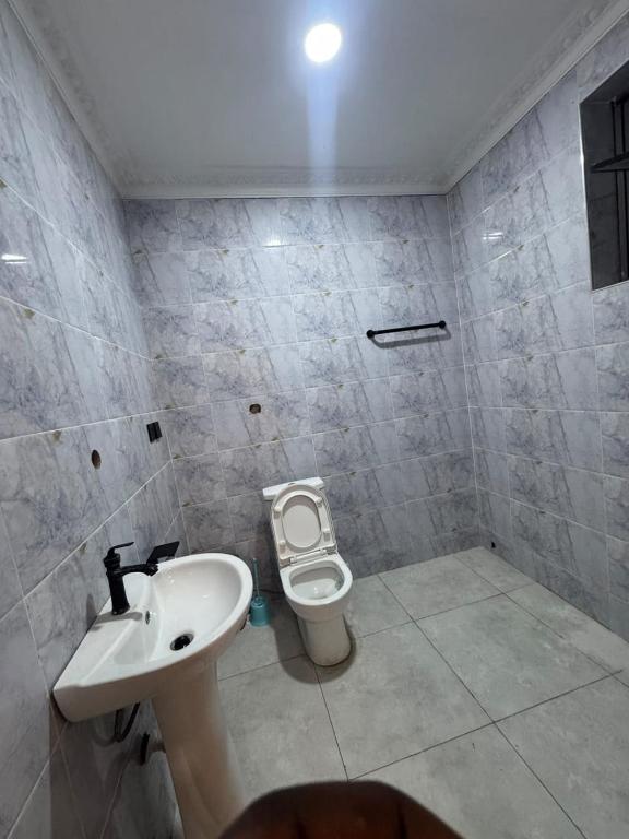 Derna Guest House - B&B Accra