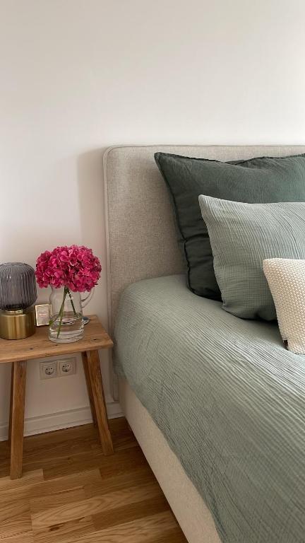 Comfortable & Bright Grindel-Apartment - Bed and Breakfast Hamburg