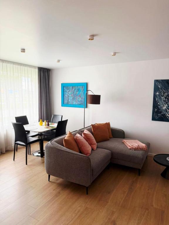 Modern 2 bedroom apartment near the city center - B&B Ventspils