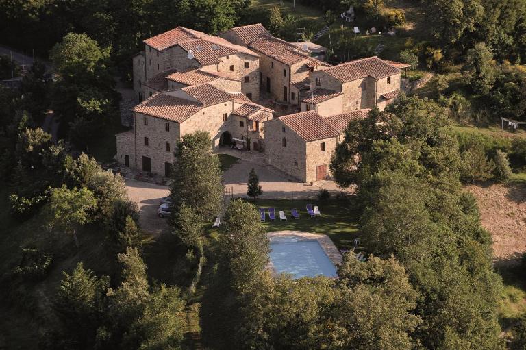 Antico Borgo di Ghiora - Bed and Breakfast Falciano