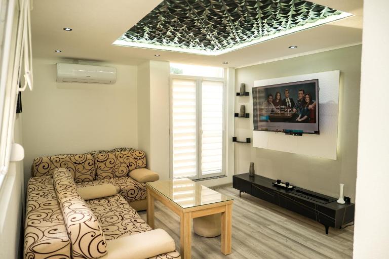 Mery - B&B Konjic