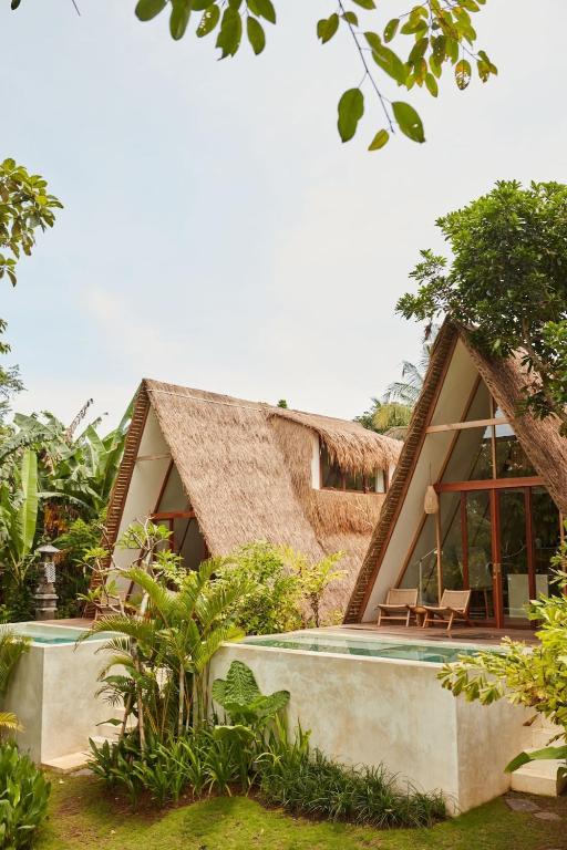 #1 Modern Tiny Villa w Private Pool in Kedungu - B&B Tanah Lot