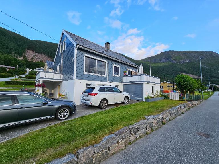 Quiet Valley Tomrefjord - B&B Vestnes