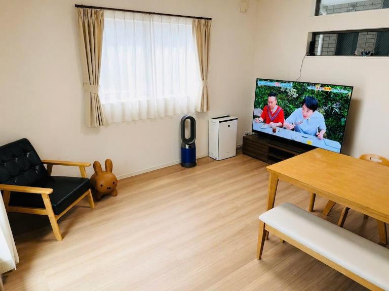 3LDK House, 5 min to Higashi Ojima sts, Free hi-speed Wi-fi - Chambres d'hôtes Tokyo