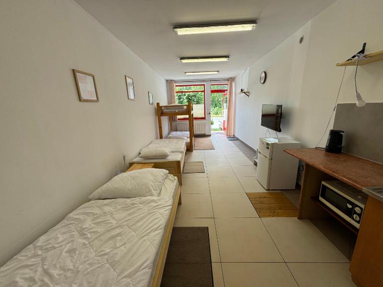 Nocleg krótkoterminowy w centrum Rakowa dla 4 osób - B&B Raków