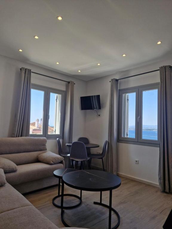 Galini House Spetses - B&B Spétses
