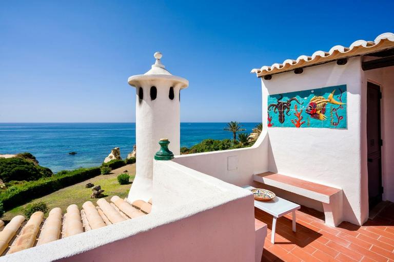 Clifftop Vila Areia - 3BR, Beachfront, Pool, BBQ - B&B Porches