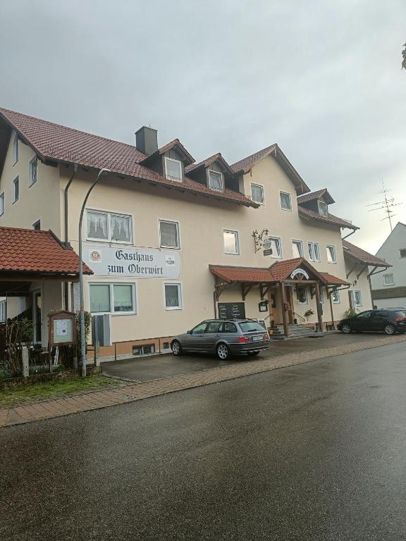 Gasthaus - Hotel - Zum - Oberwirt - B&B Langenpreising