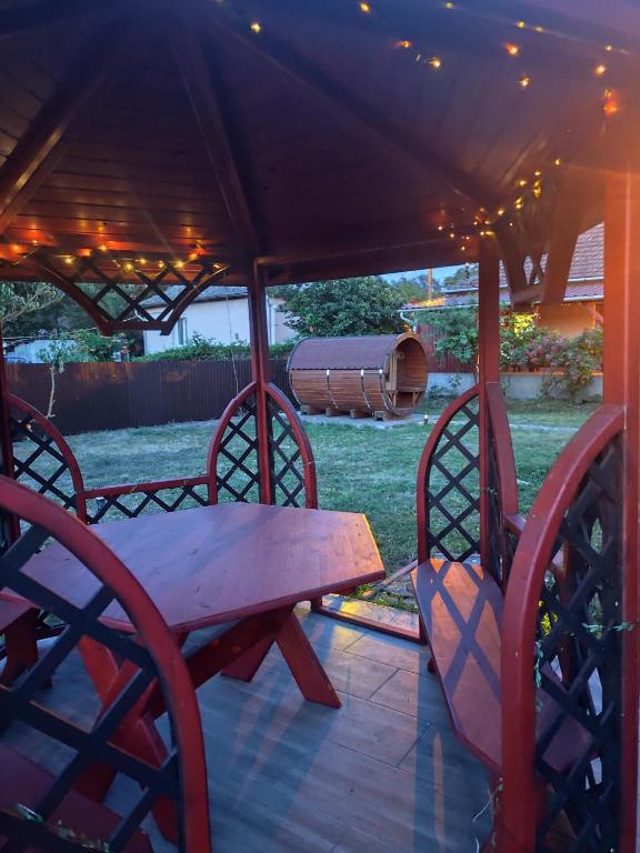 Tamás Bátyja Kunyhója - B&B Poroszló