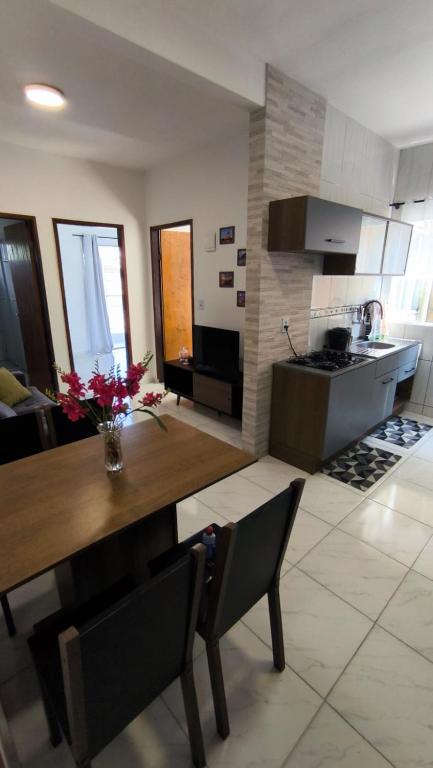 AP Completo Zona Sul, 2 dorm, garagem, ar condicionado, Wifi - Bed and Breakfast Joinville