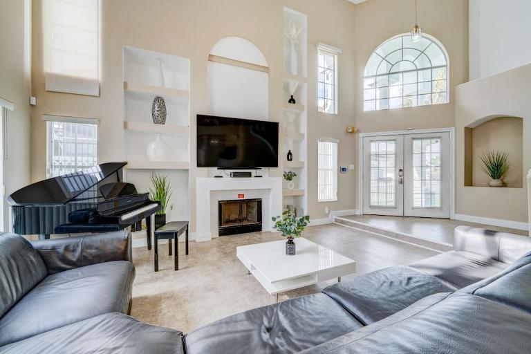 Umbaa Blue Villa - Bed and Breakfast Kissimmee