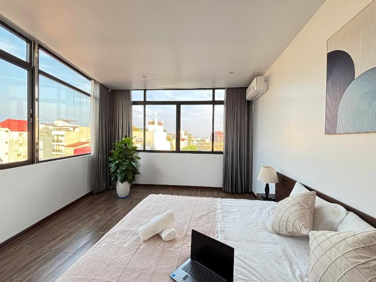 Sunny Haven Apartment - B&B Hanoi