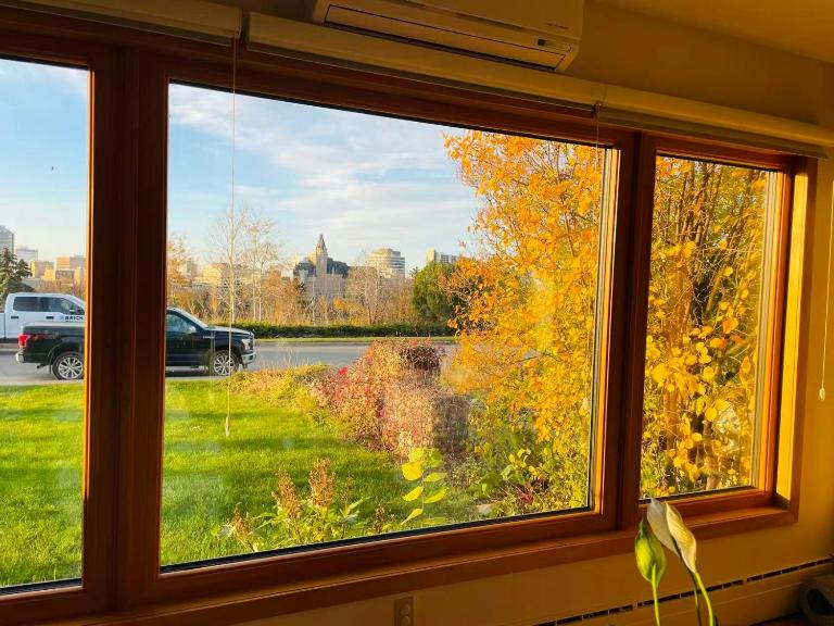 H on the bund - B&B Saskatoon