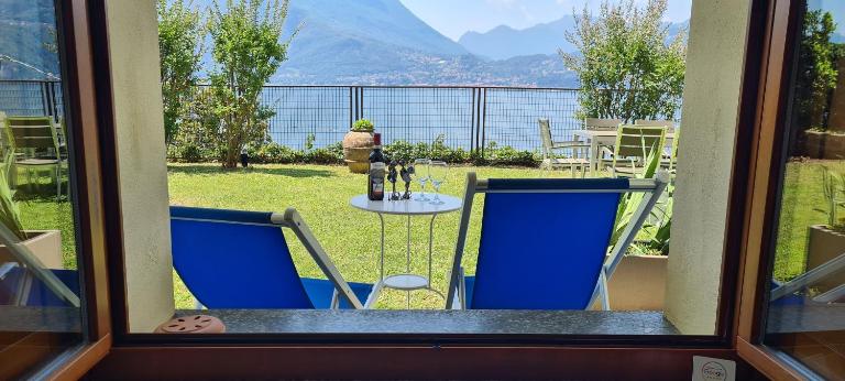 Villa Gli Ulivi - Ushuaia Apartment Lake & Garden View - Free Parking - AC - B&B Perledo