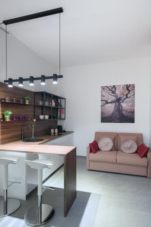 ALMATROS Design Suite Tormalina - Ferienwohnung Sulmona