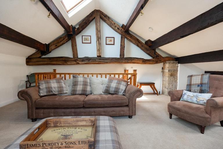 KEEPERS COTTAGE - Peaceful Farm Cottage & Hot Tub in Holmfirth - B&B Holmfirth