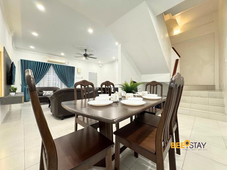Taiping 3 Storey House Spacious 12 Pax Pool Table&Netflix - Ferienwohnung Taiping