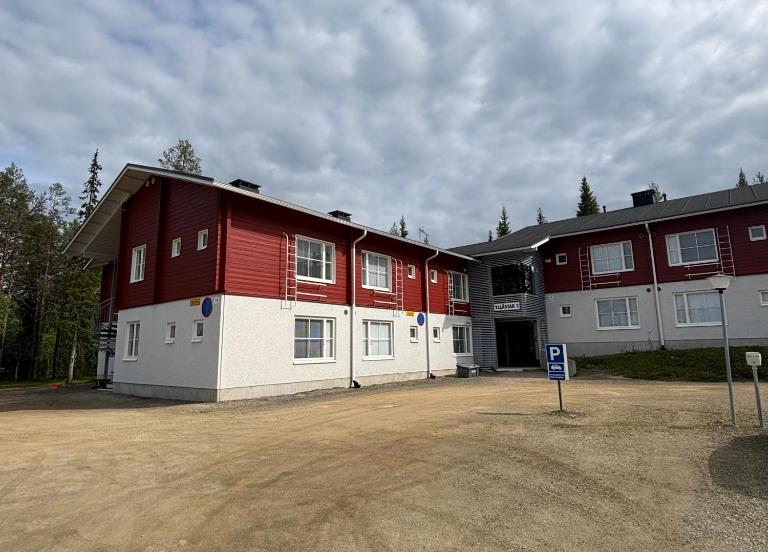 Yllässtar 3, apartment in a great location - B&B Äkäslompolo
