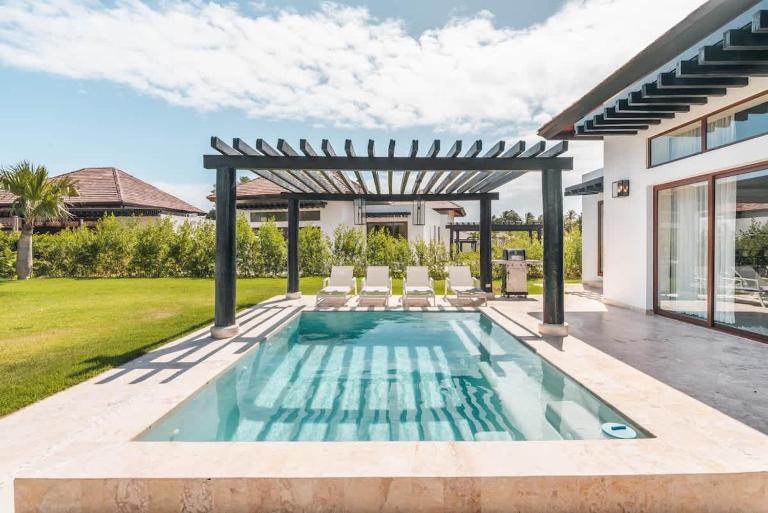 Tropical villa with picuzzi at Green Village BCA - B&B Punta Cana