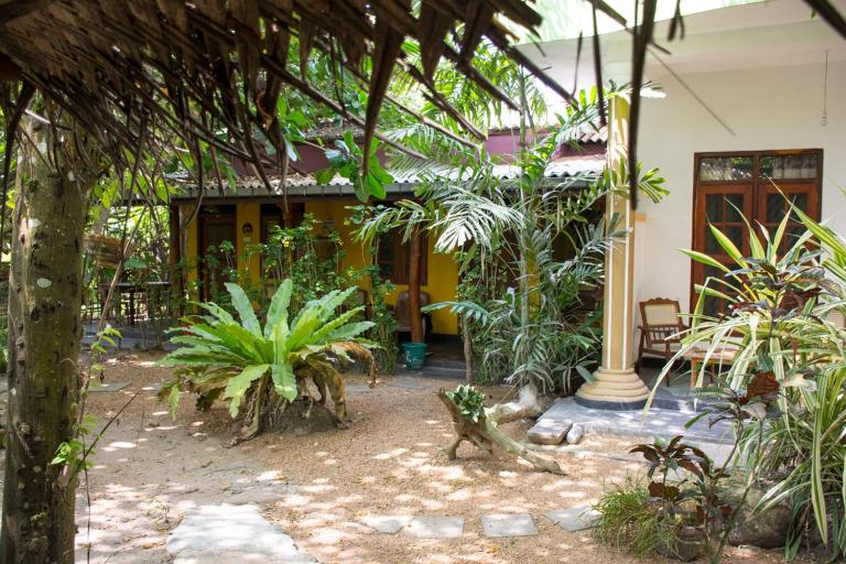 Minara Guest House - B&B Mirissa
