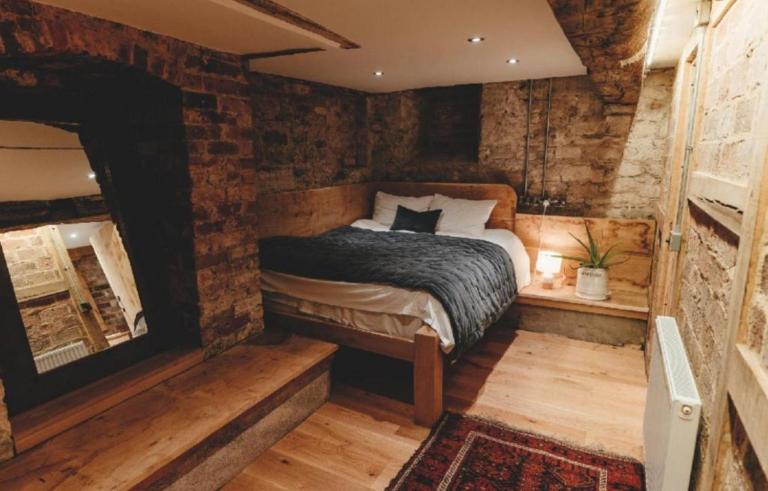 Lyde Court Country House - Bed and Breakfast Hereford