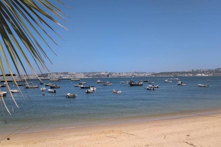Lisbon, beach, city & surf - B&B Trafaria