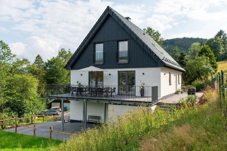 Eickhagen Nº7 - 10 Personen - 5 Schlafzimmer - 220qm - 4 Badezimmer - Wellness - Sauna - Chambres d'hôtes Olsberg