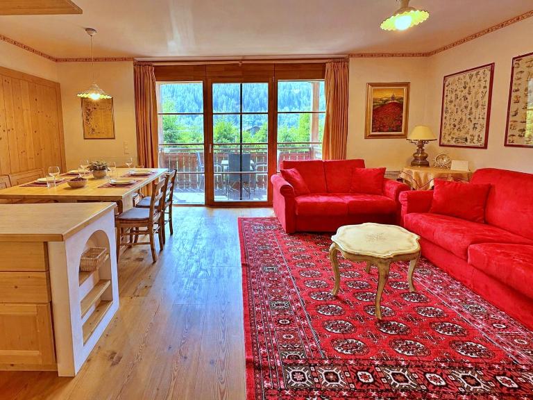 Fuchs Apartment with Balcony and Mountain View - B&B Bad Kleinkirchheim