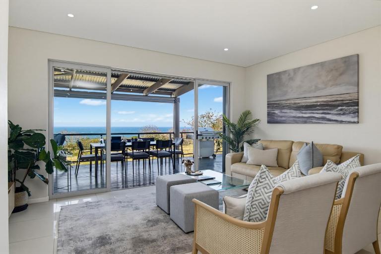 A Golfer's Dream Escape with Solar Power & Sea Views - Apartment Number 14 Tamboti, Tamboti Complex, 11 Tamboti Drive, Simbithi Eco-Estate - Chambres d'hôtes Ballito