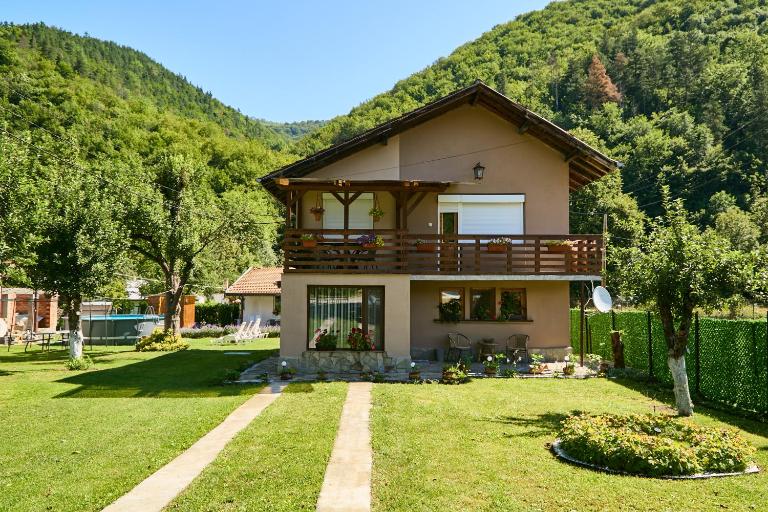 Вила Якимови - B&B Ribaritsa