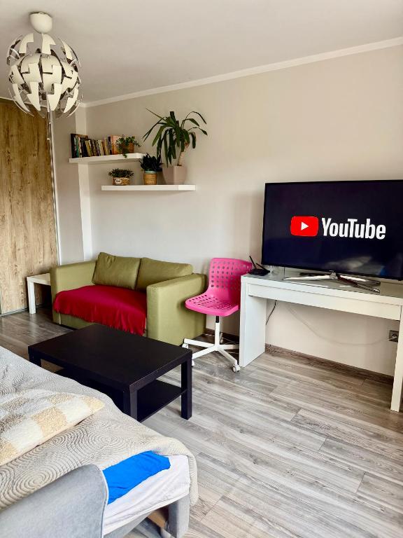 Night Host Trzebnicka 34-36 free parking - B&B Breslavia