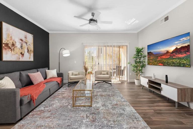 Stylish 2BR - Scottsdale, Pet-friendly, Sunrise Peak - B&B Scottsdale