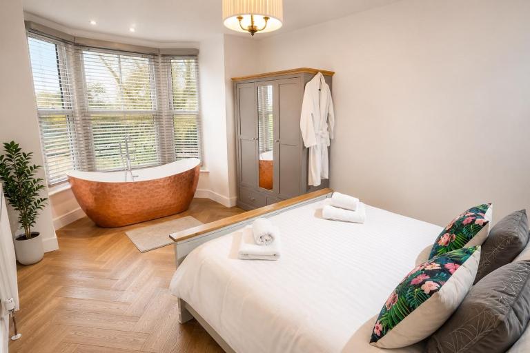 Luxury Pet Friendly 3 Bedroom Home with Copper Bath - Ferienwohnung Bowness-on-Windermere