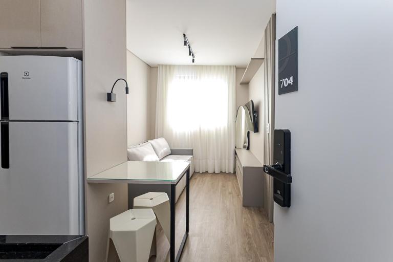 Apartamento 704 - Zion · Apto no centro p/4 | Wi-Fi, Academia & Coworking - Bed and Breakfast Curitiba