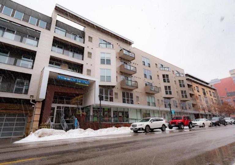 CozySuites Mill District - Ferienwohnung Minneapolis