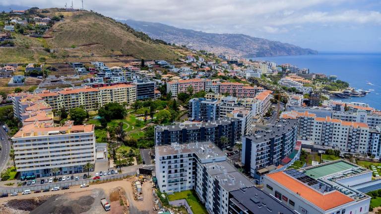 Tulipa apartment Prime Location - Bed and Breakfast Funchal