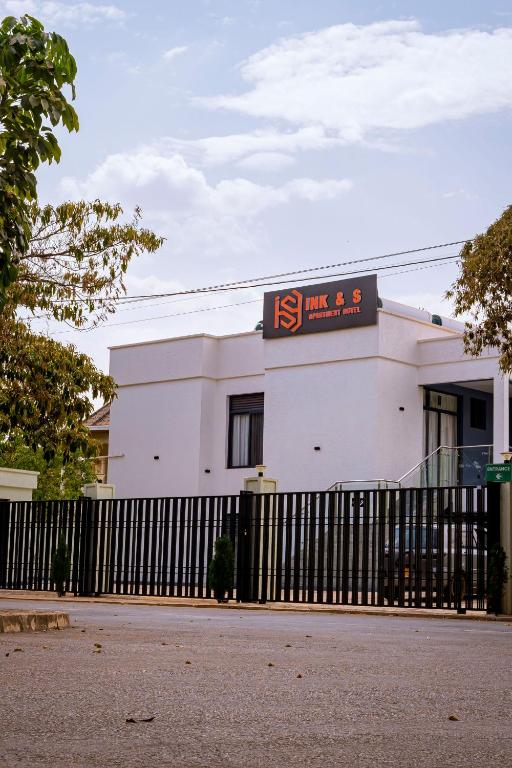 Ink & S Apartment Hotel - B&B Kigali