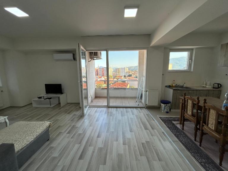 Lale Apartman - B&B Skopje