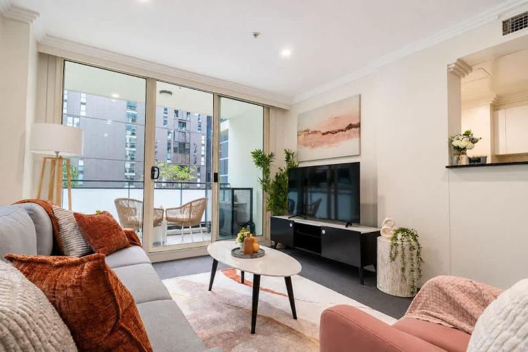 2BD Apartment with Parking - 3 Min Walk to Station , Sydney CBD - B&B Sydney
