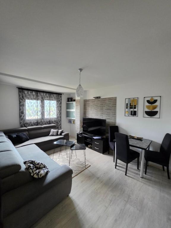Apartman Papilon - Bed and Breakfast Mostar