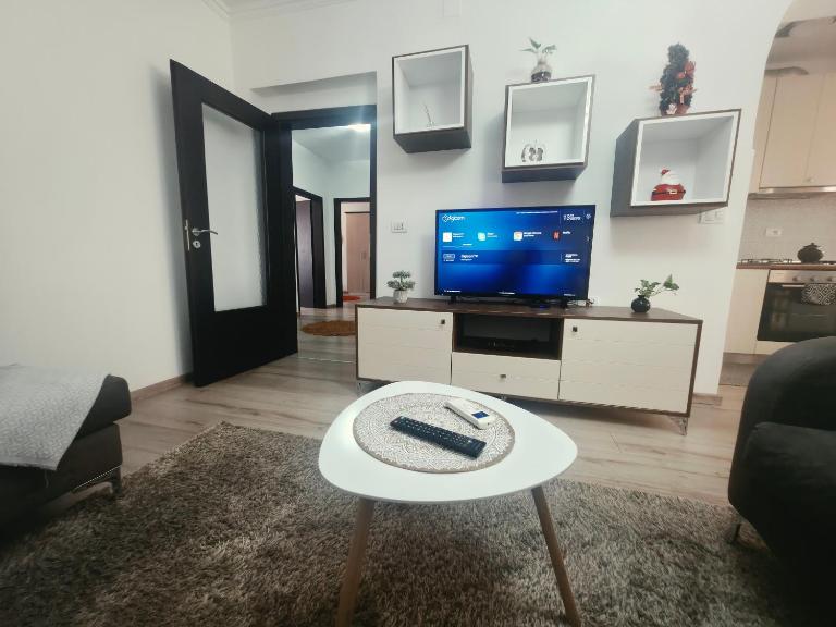 Apartment in the heart of Tirana , Bllok - B&B Tirana