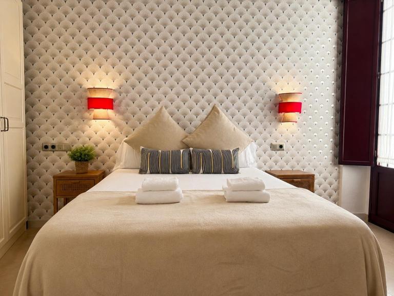 Panther Home Arenal - B&B Sevilla