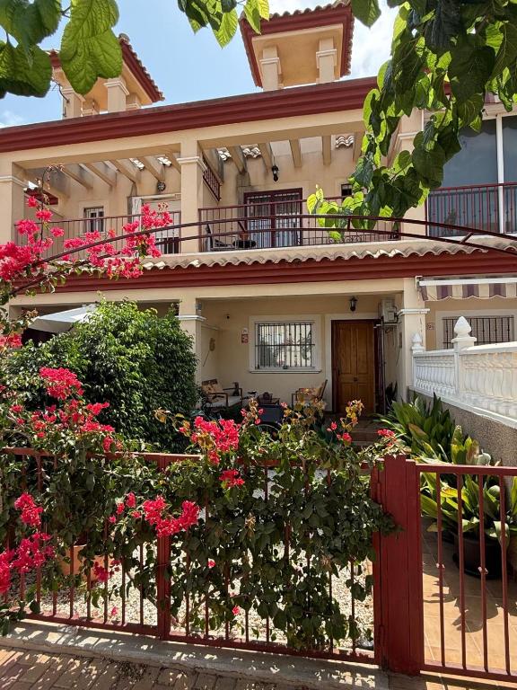 Oasis en la playa con piscina - B&B San Pedro del Pinatar