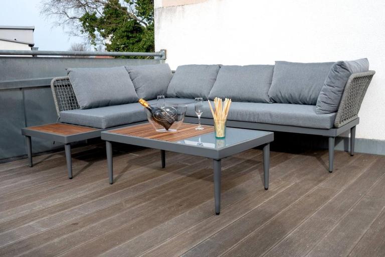Ferienwohnung LORO mit Dachterrasse - Ferienwohnung Günzburg